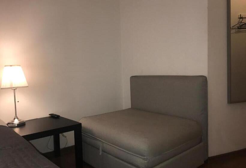 חדר סטנדרט לשלושה, Krakow Apartments & Rooms