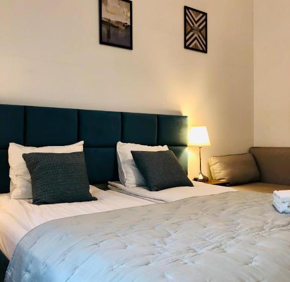 חדר סטנדרט לשלושה, Krakow Apartments & Rooms