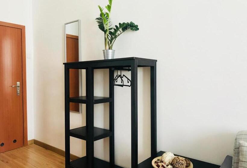חדר סטנדרט לארבעה, Krakow Apartments & Rooms