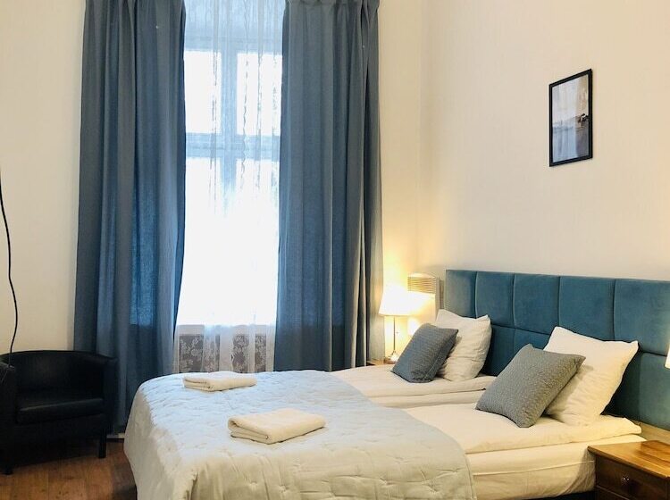 חדר סטנדרט לשלושה, Krakow Apartments & Rooms