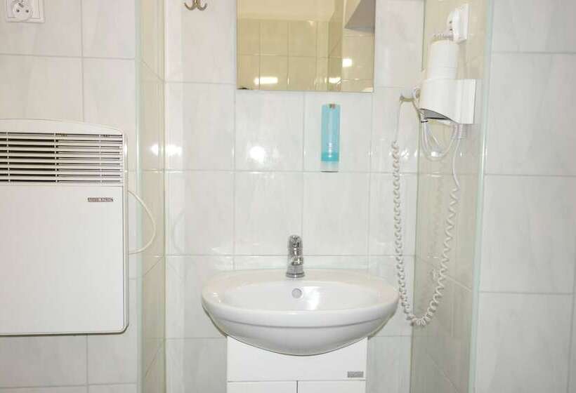 חדר סטנדרט לארבעה, Krakow Apartments & Rooms