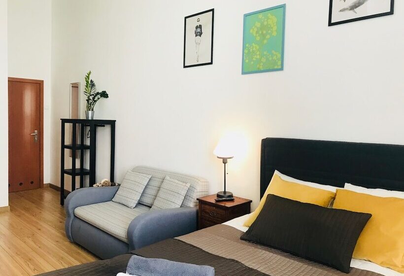 חדר סטנדרט לארבעה, Krakow Apartments & Rooms