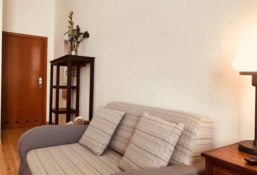 Quarto Quádruplo Estandar, Krakow Apartments & Rooms