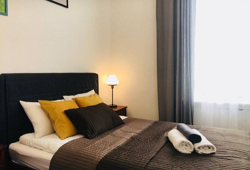 חדר סטנדרט לארבעה, Krakow Apartments & Rooms