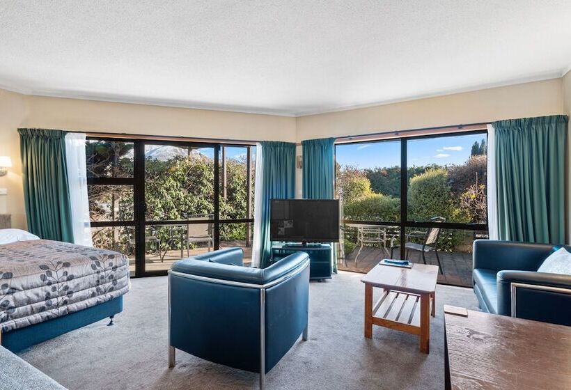 管理人员工作室, Aspiring Lodge Motel