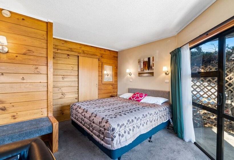 管理人员工作室, Aspiring Lodge Motel