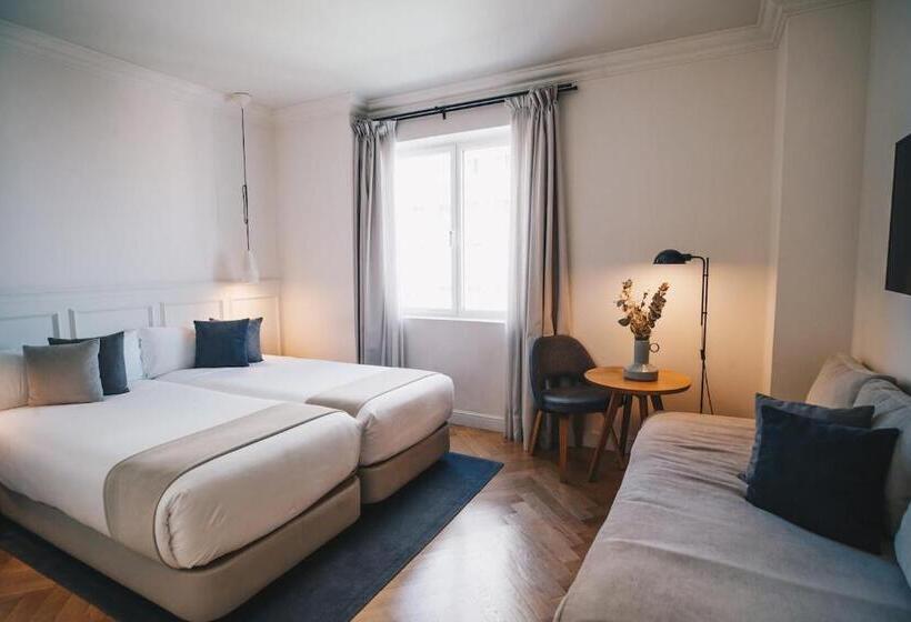 اتاق لوکس سه تخته, Dear Hotel Madrid