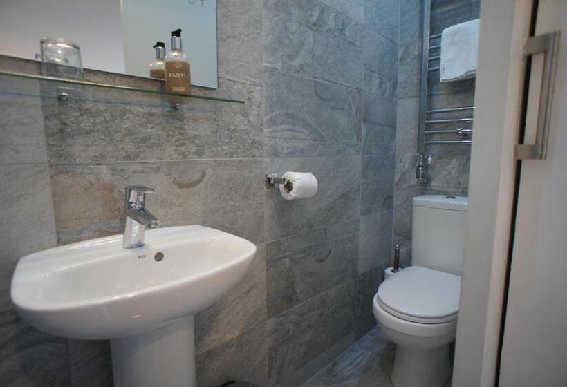 חדר אקונומי, Applewood