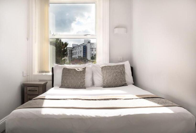 חדר אקונומי, Applewood