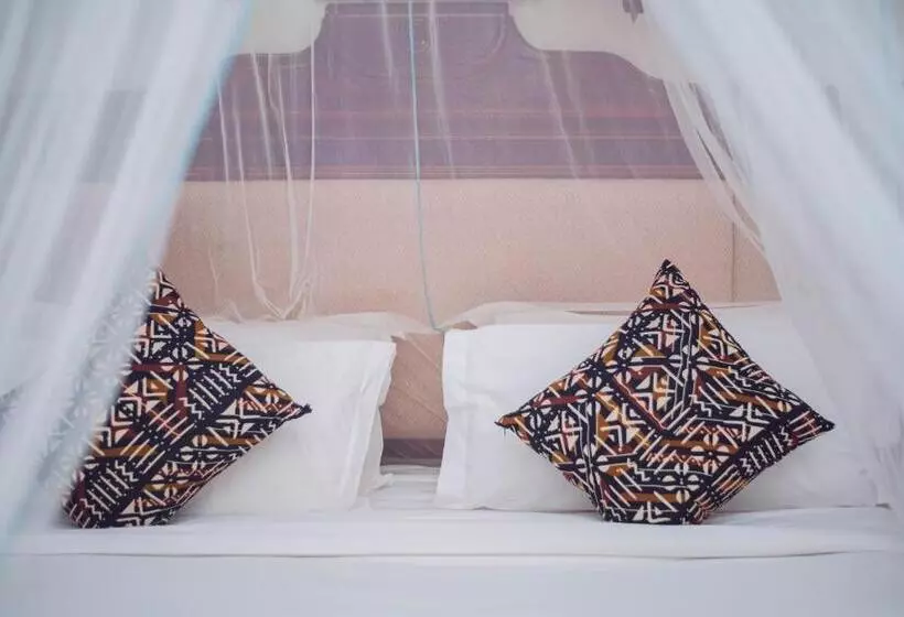 اتاق استاندارد با تخت بزرگ, Best Western Plus Paramount