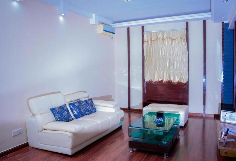 带大床的套房, Best Western Plus Paramount