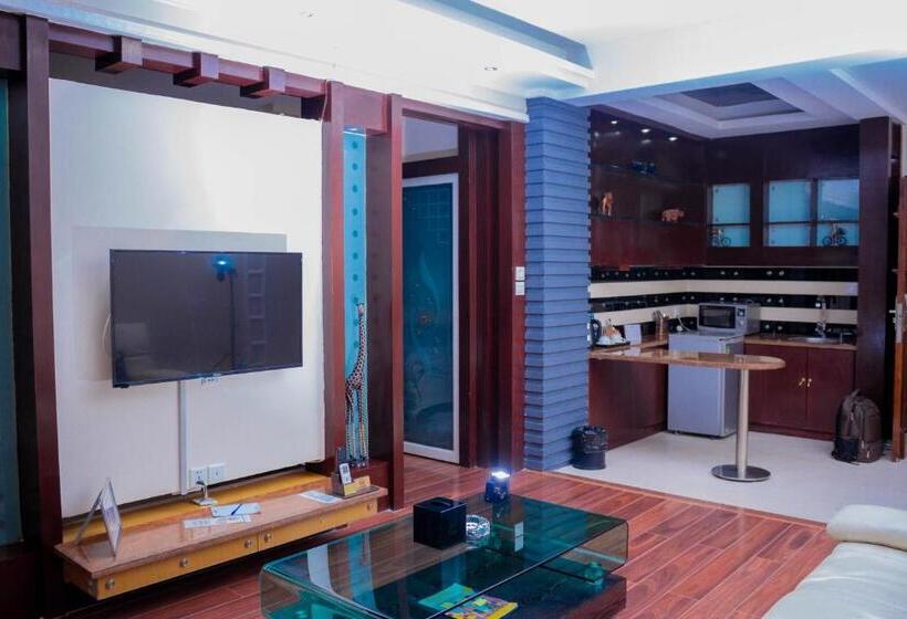 带大床的套房, Best Western Plus Paramount