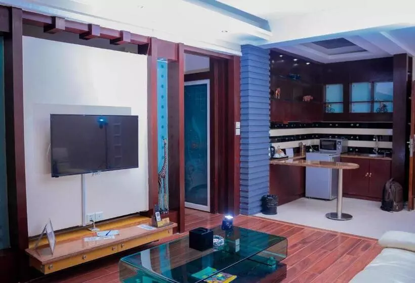 سوئیت با تخت بزرگ, Best Western Plus Paramount