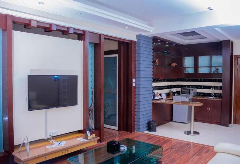 带大床的套房, Best Western Plus Paramount