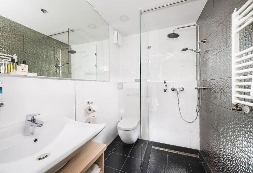 带阳台的豪华间, Bo33 Hotel Family & Suites