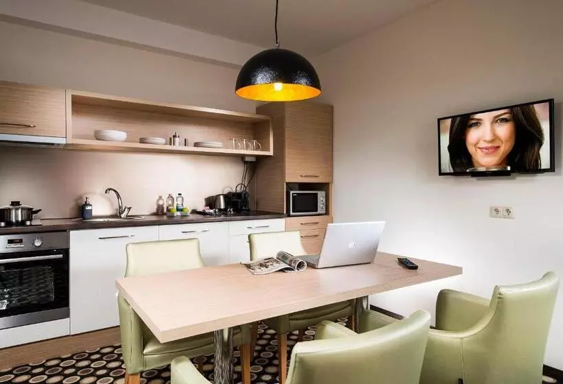 スイート, Bo33 Hotel Family & Suites