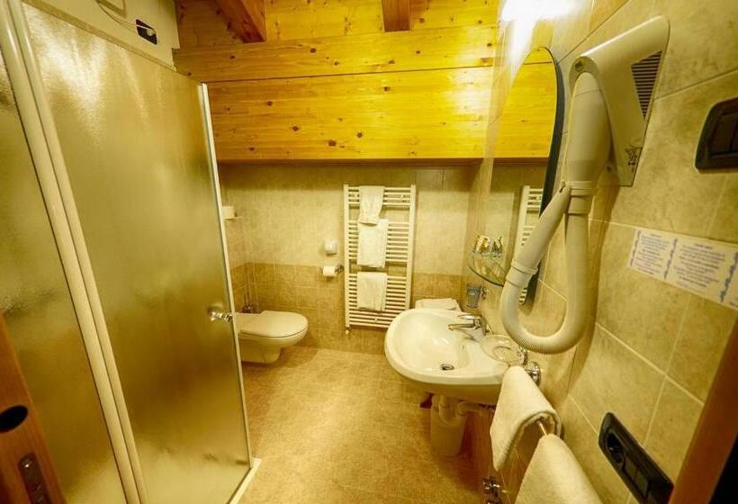 标准三人间, Garni Baita Cecilia