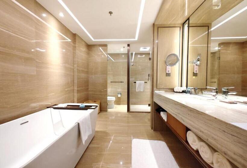 キングサイズベッドのデラックススイート, Jw Marriott Hotel Zhejiang Anji