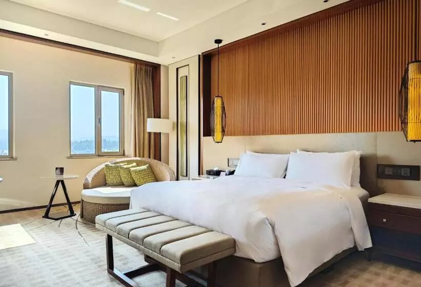 キングサイズベッドのデラックスルーム, Jw Marriott Hotel Zhejiang Anji