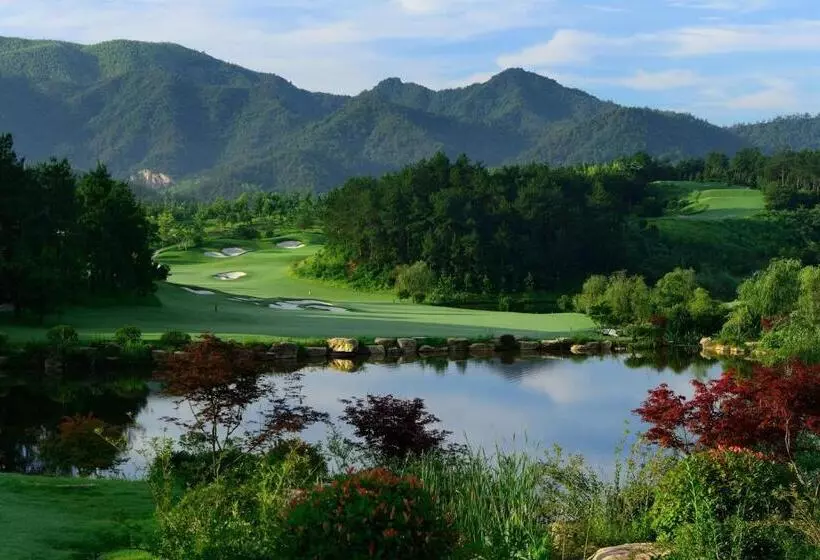 キングサイズベッドのスタンダードルーム, Jw Marriott Hotel Zhejiang Anji