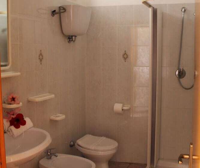 패밀리 룸, L Ancora