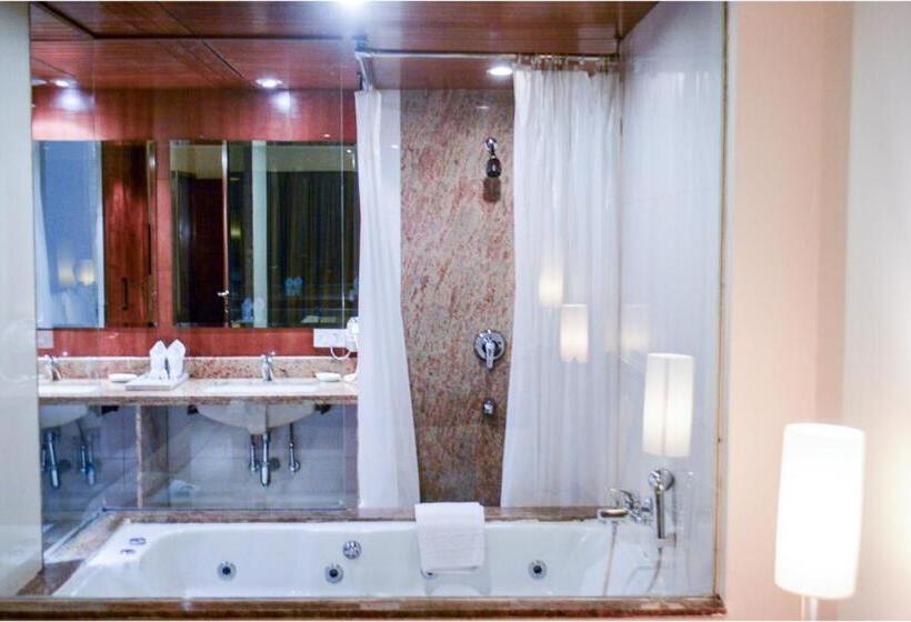 Suite, The Lagoona Resort