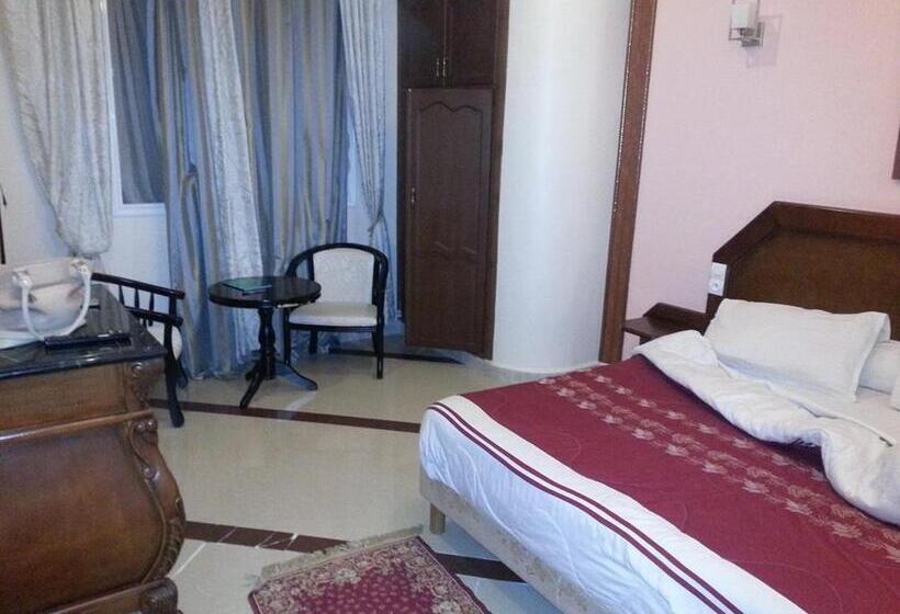 سوییت, Les Ambassadeurs