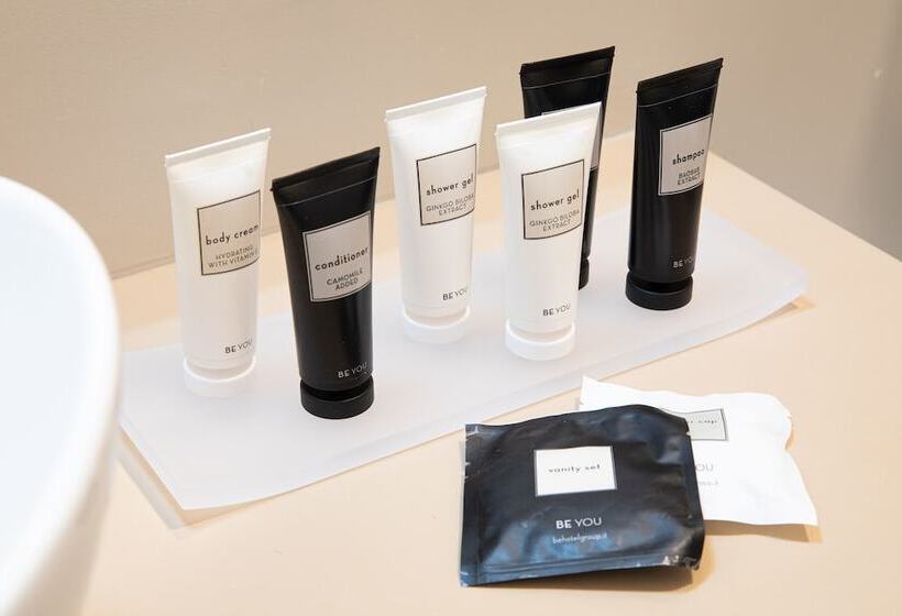 חדר דלוקס לארבעה, Lu  Hotel Maladroxia