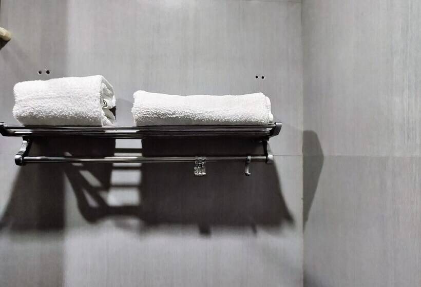 غرفة سوبيريور, Rockland