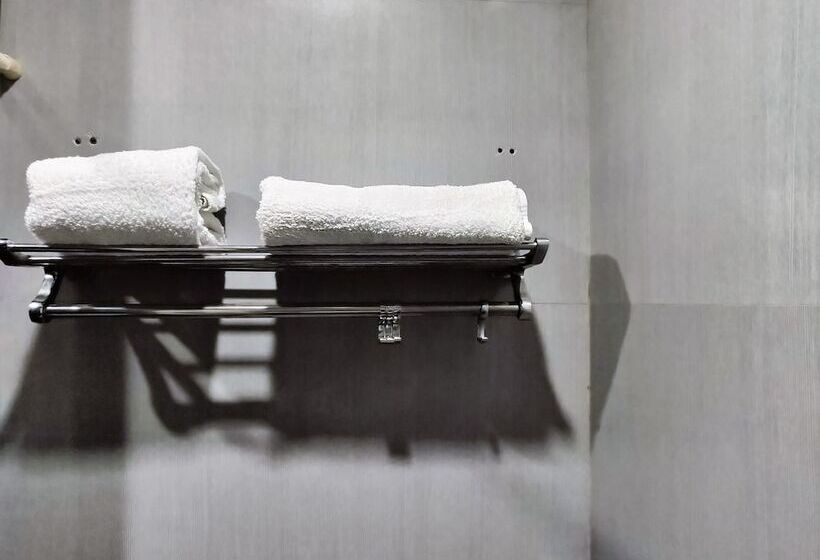 غرفة سوبيريور, Rockland