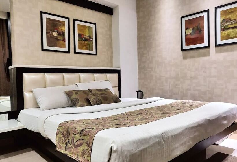 غرفة سوبيريور, Rockland