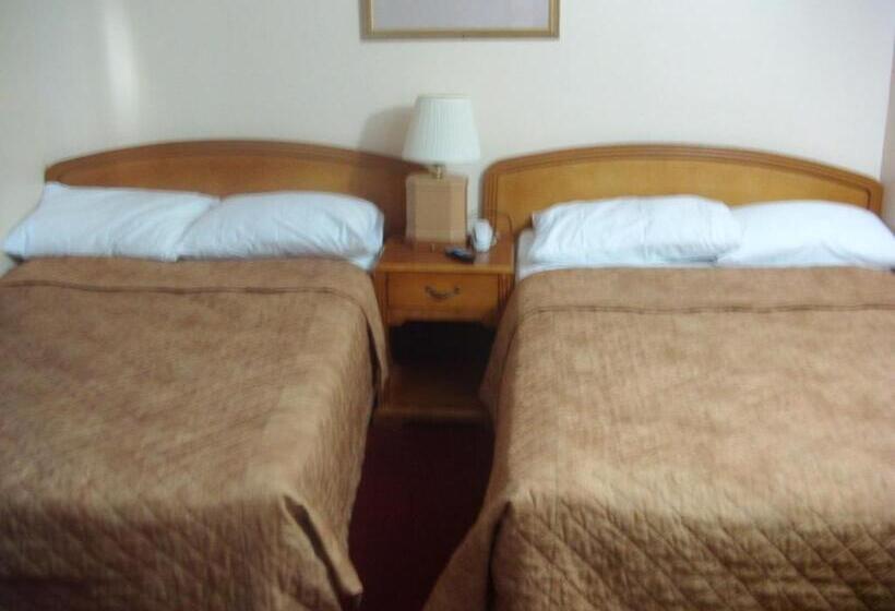 غرفه قياسيه سريرين مزدوجين, Star Inn By Elevate Rooms