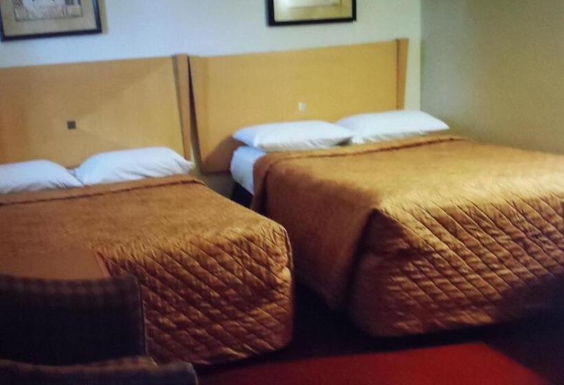 غرفه قياسيه سريرين مزدوجين, Star Inn By Elevate Rooms