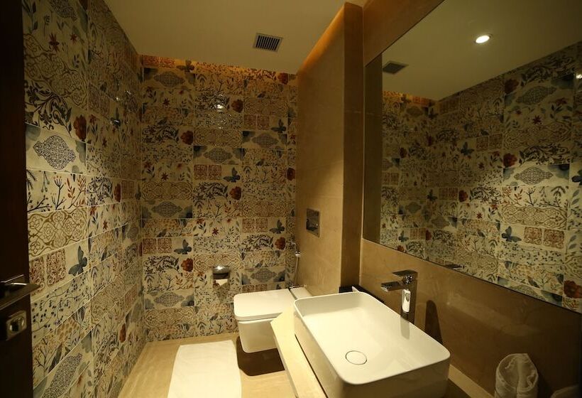 Suite Real, The Lagoona Resort