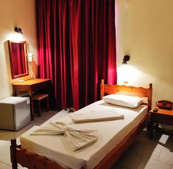 スタンダードシングルルーム, Titania Hotel Karpathos