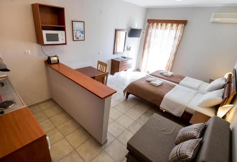 Quarto Estandar Vista Mar Lateral, Katerina