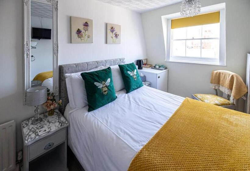 غرفة أساسية, The Wadham