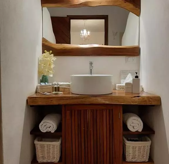 キングサイズベッドのスイートルーム, Toto Blue Hotel Boutique