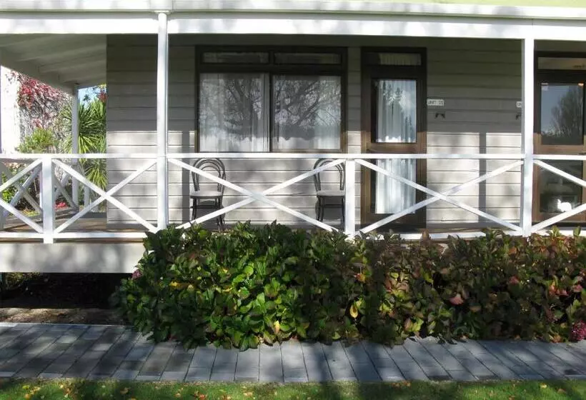 コンフォートルーム, Turangi Bridge Motel
