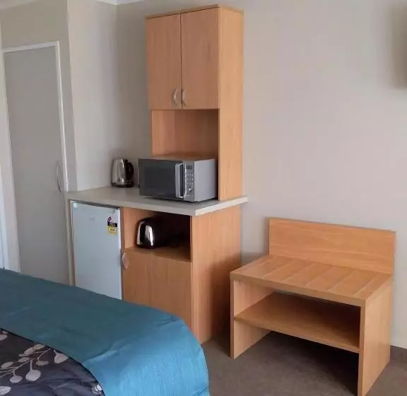 コンフォートルーム, Turangi Bridge Motel
