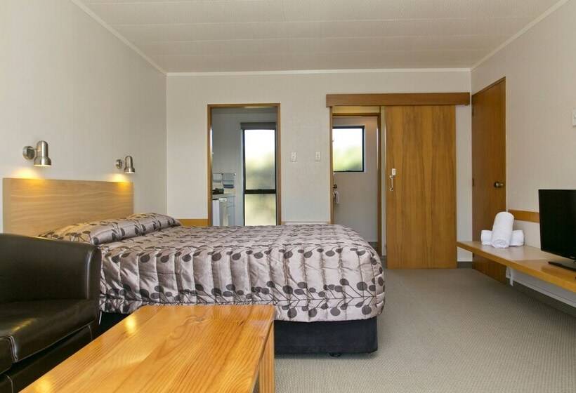 סוויטה, Turangi Bridge Motel