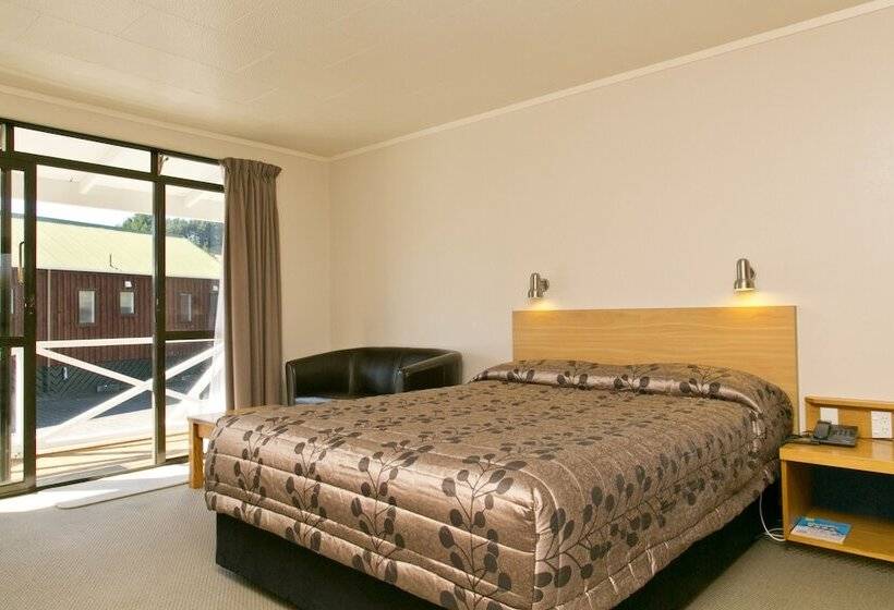 סוויטה, Turangi Bridge Motel