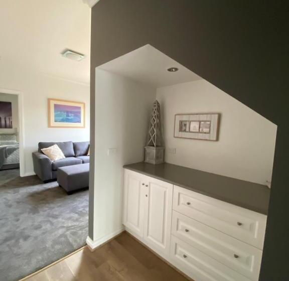 آپارتمان 1 خوابه, Banyan Place