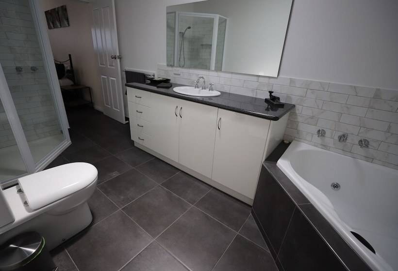 آپارتمان 1 خوابه, Banyan Place