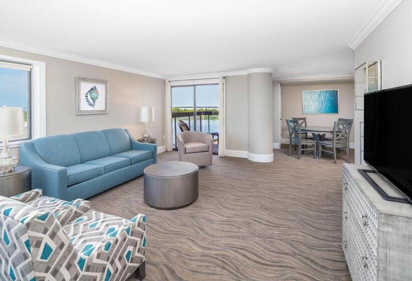 Люкс 2 Спальни, Bask Hotel At Big Rock Landing