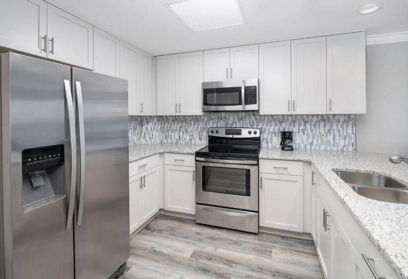 Люкс Кровать Кинг, Bask Hotel At Big Rock Landing