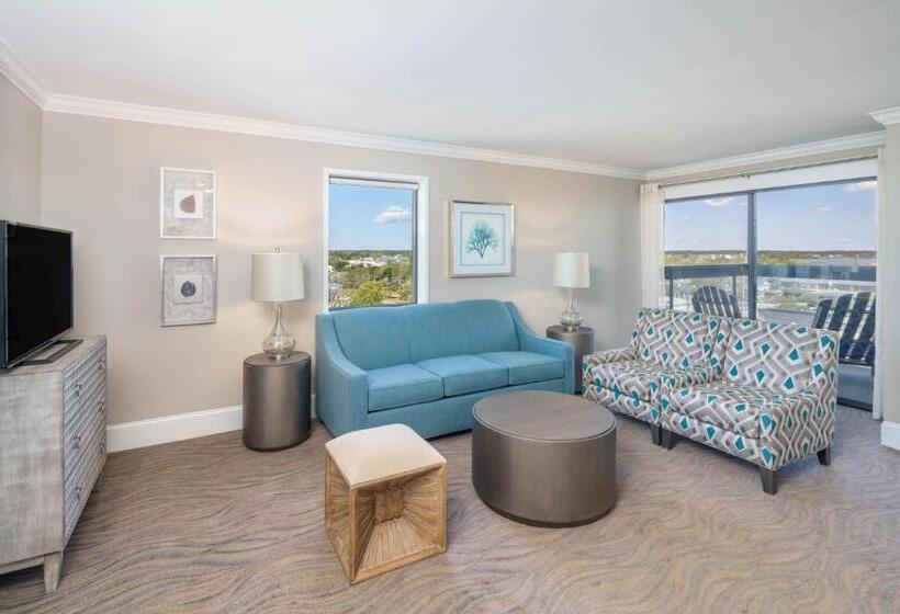 Студия Стандарт, Bask Hotel At Big Rock Landing