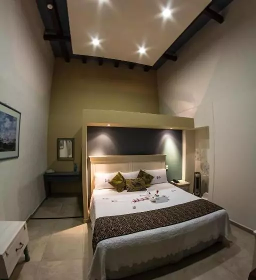 اتاق لوکس با تخت بزرگ, Casa Jose Maria