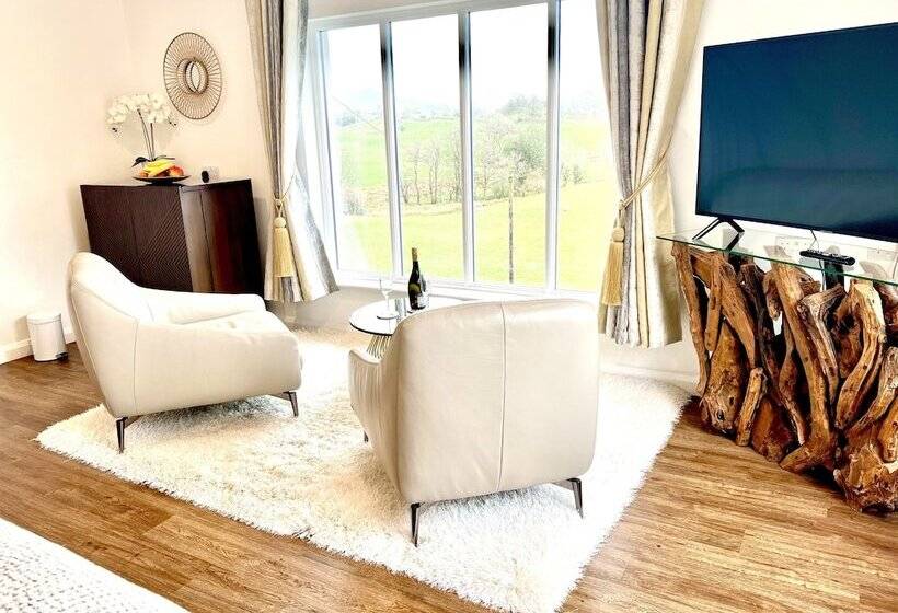 Suite Vista Muntanya, High Grassings Country House