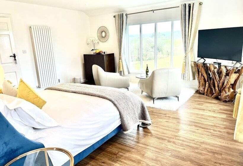 Suite Vista Muntanya, High Grassings Country House